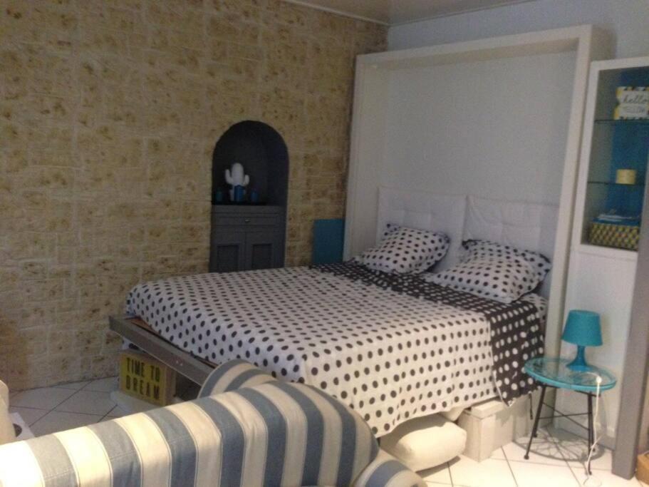 Appartamento Le Suquet Superbe Studio, 300m Plage, 700 Du Palais Cannes